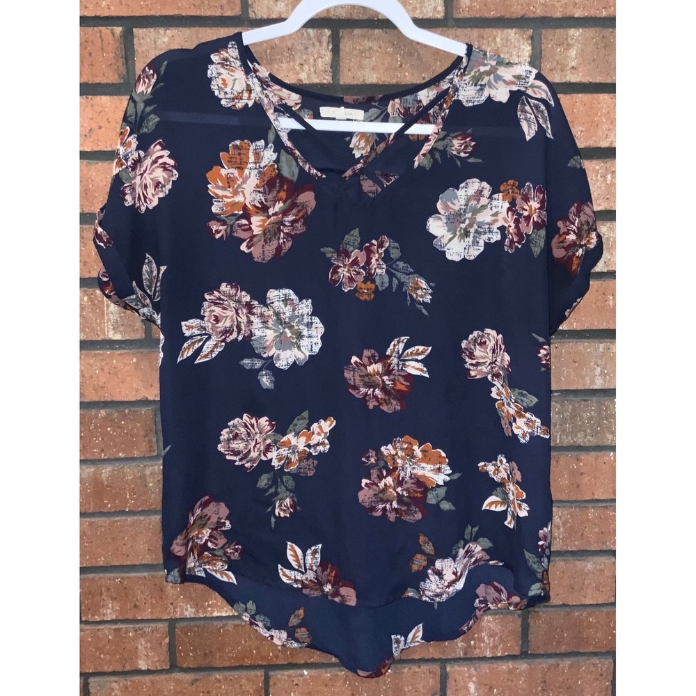 Maurices Navy Blue Floral Chiffon Blouse V-Neck Lattice Short Sleeve Top S
